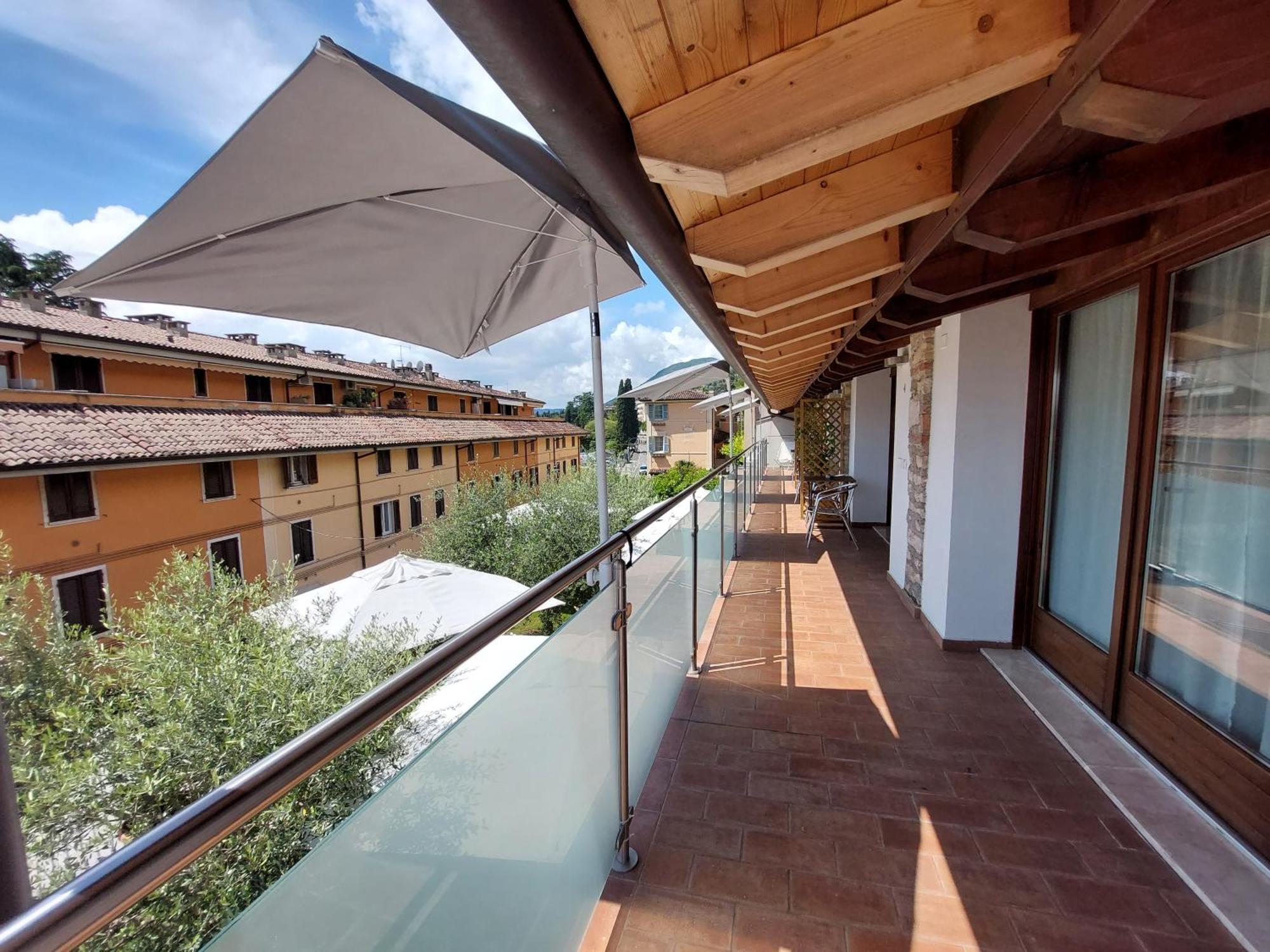 Pizzocolo Resort Fasano Gardone Riviera Exterior foto